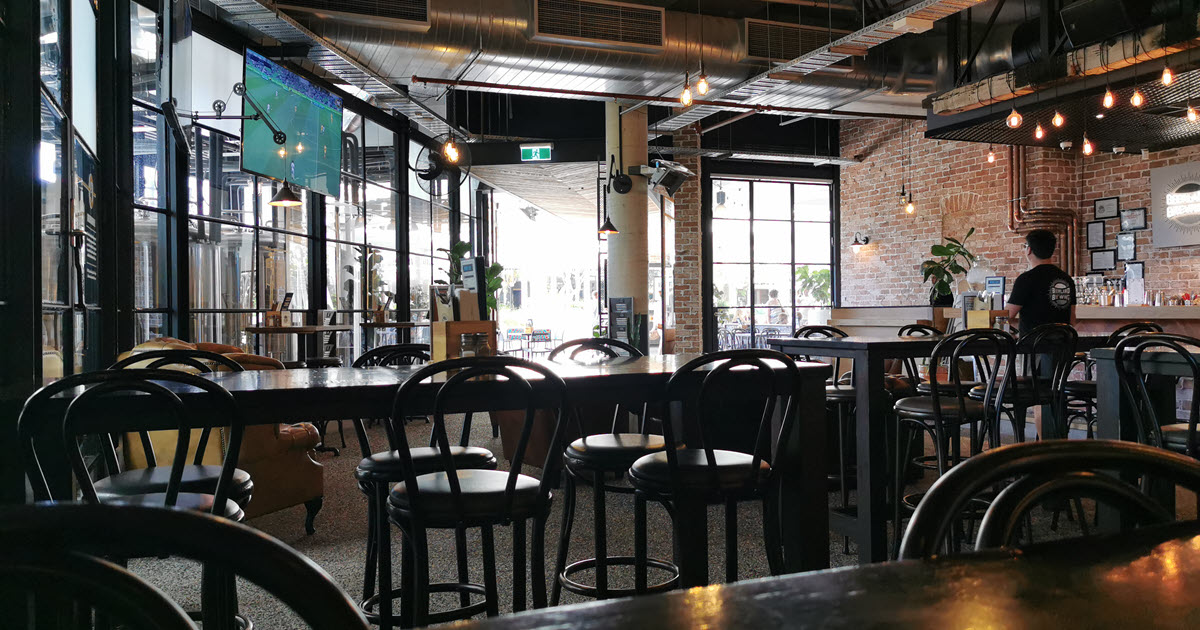 Whitfords Brewing Dining Area