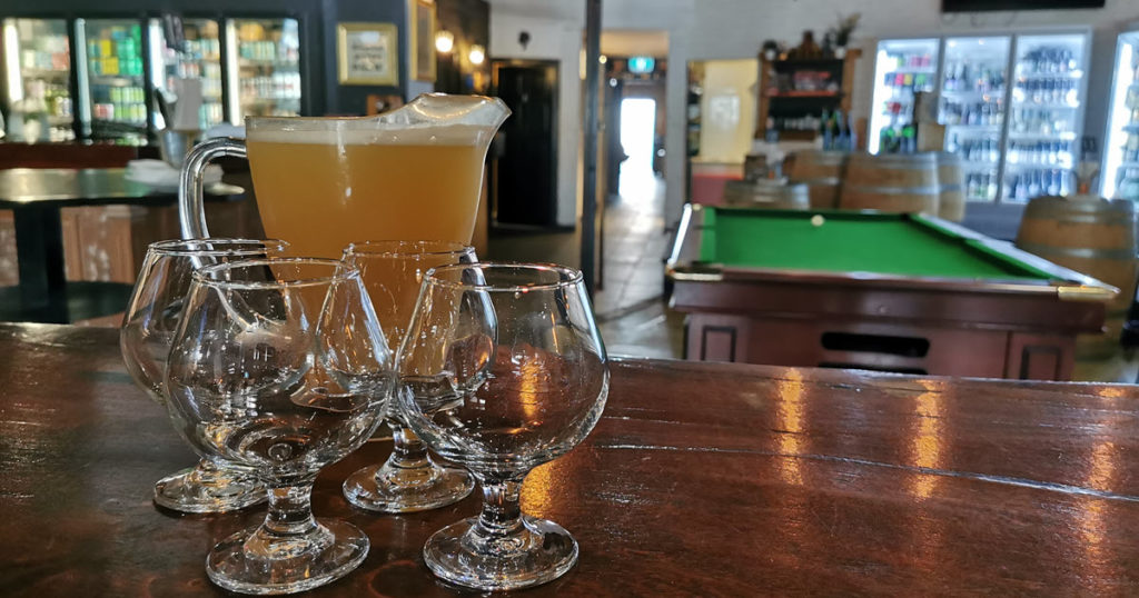 dutch trading co victoria park gastro pub jug glasses